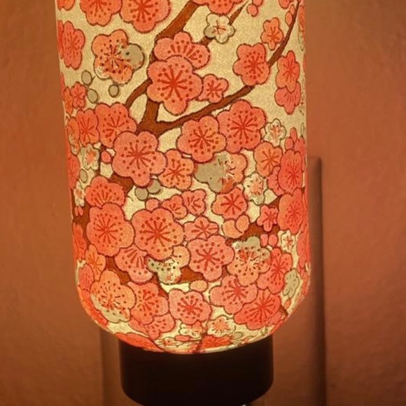 Plum flower Oriental Japanese Washi. wall  plug-in night Night Light - Picture 4 of 4